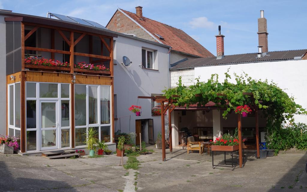 Gasthaus Helena Mörbisch am See Exterior foto